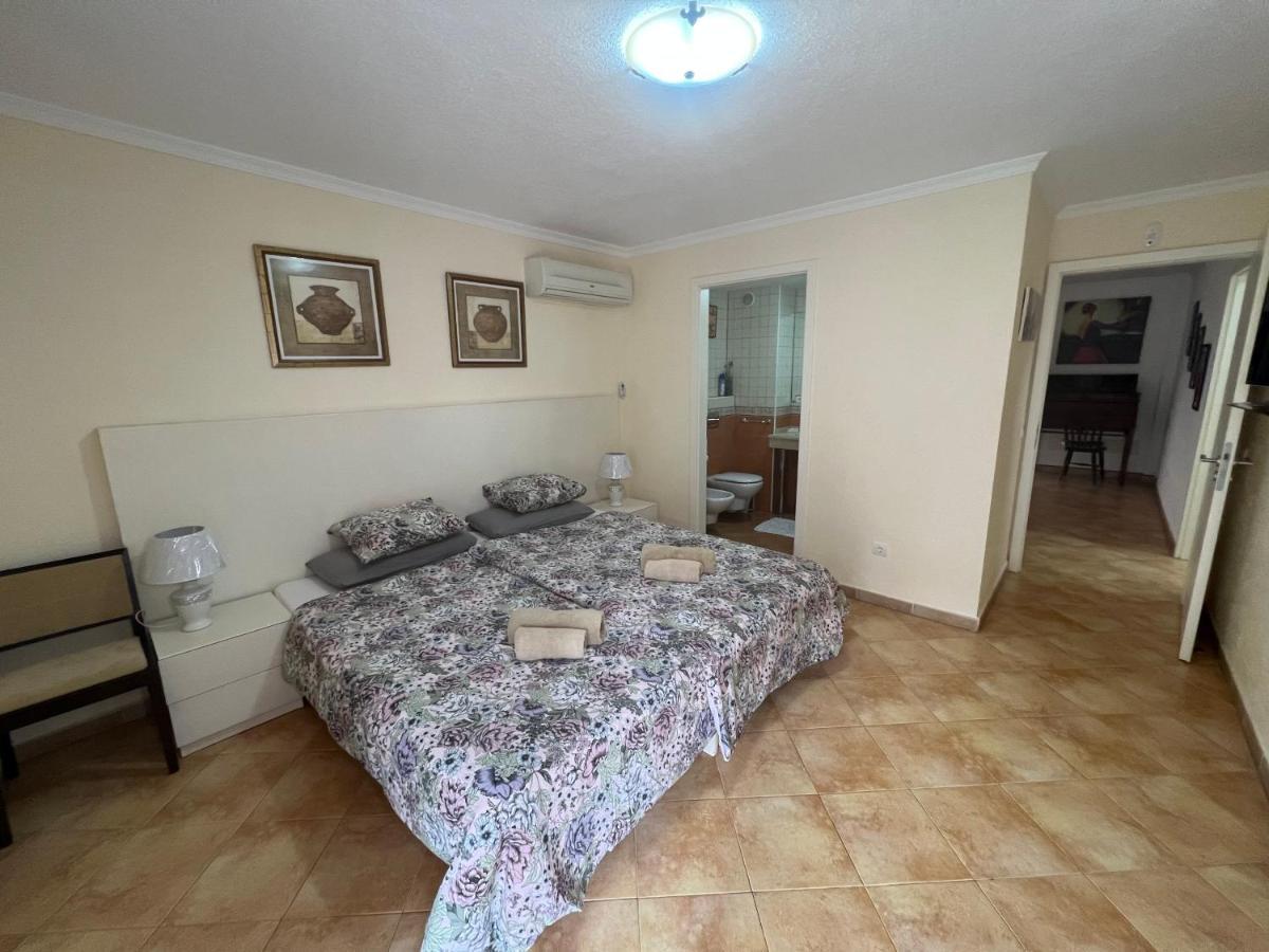 Villa With Private Pool And Beautiful Garden Лос Кристианос Экстерьер фото