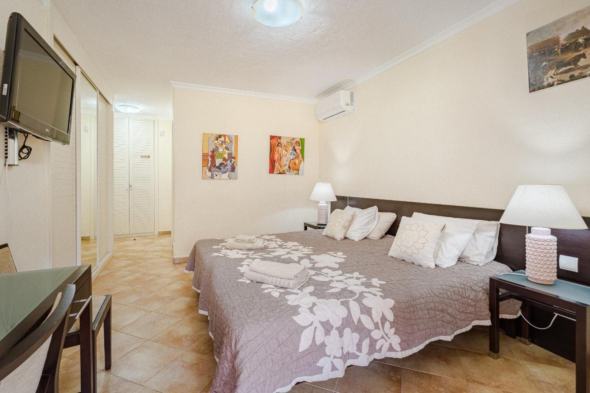 Villa With Private Pool And Beautiful Garden Лос Кристианос Экстерьер фото